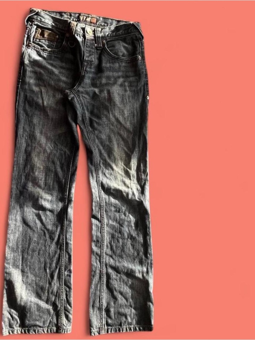 GUES Women’s straight leg jeans - dark wash